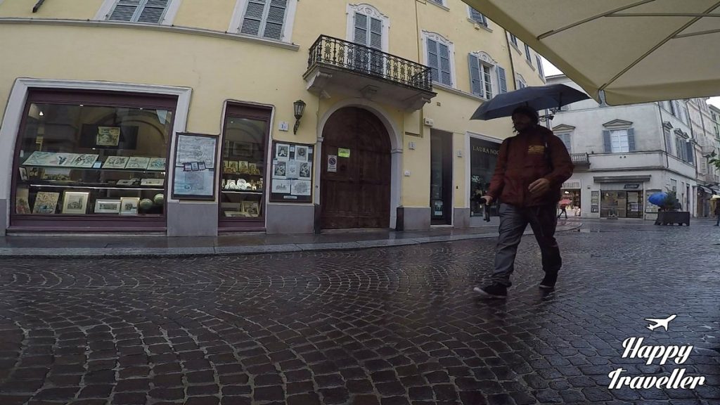 hands-free-umbrella1