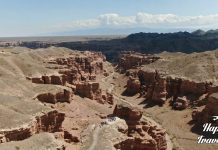 Charyn Canyon: Το εντυπωσιακό φαράγγι του Καζακστάν