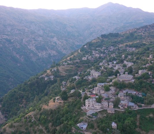 ΚΑΛΑΡΡΥΤΕΣ: Πλήρης ταξιδιωτικός οδηγός για το διαμάντι των Τζουμέρκων