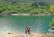 Η γαλήνια Λίμνη Τσιβλού περιτριγυρισμένη από πεύκα στην ορεινή Αχαΐα