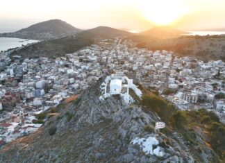 ΣΑΛΑΜΙΝΑ: Πλήρης ταξιδιωτικός οδηγός
