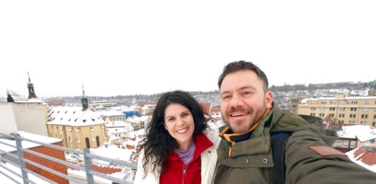 Ο Ευτύχης και η Ηλέκτρα στην χιονισμένη Πράγα