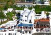 Το Casa Pueblo, το λευκό, κυματιστό κτίσμα στην ακτή της Πούντα Μπαγένα στην Ουρουγουάη, με θέα στον Ατλαντικό Ωκεανό.