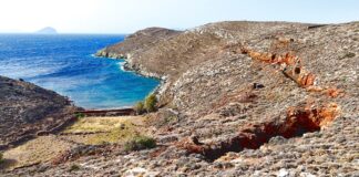 Η Κύθνος επιστρέφει δυναμικά το 2025: Απόλαυσε αυθεντικές Κυκλάδες χωρίς πολυκοσμία.