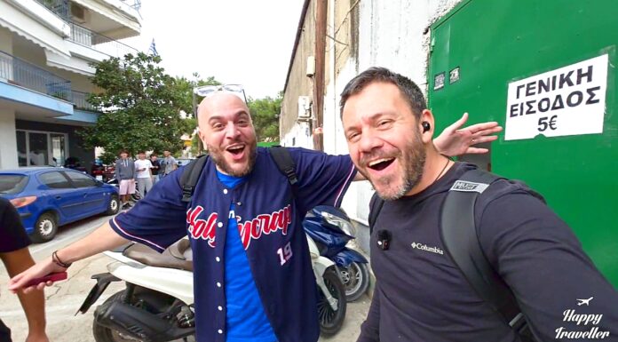 Ο Ευτύχης Μπλέτσας συναντά τον Φάνη Λαμπρόπουλο έξω από το γήπεδο