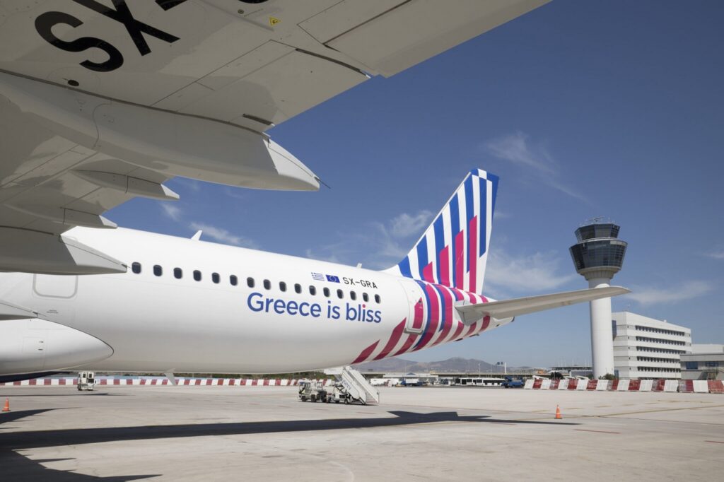 SKY express: Αγόρασε 1 εισιτήριο, πάρε το 2ο δωρεάν σε 8 νέους προορισμούς