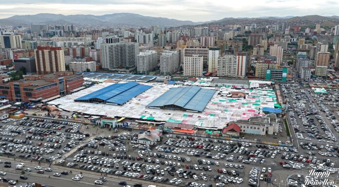 Narantuul Market (Black Market): Η μεγαλύτερη υπαίθρια αγορά της Μογγολίας Αγορά Narantuul (Black Market): Η μεγαλύτερη υπαίθρια αγορά της χώρας