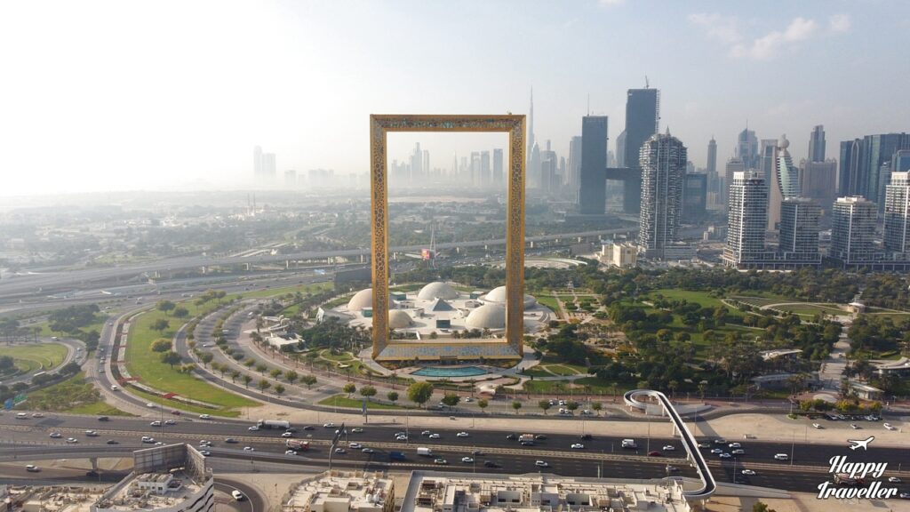 Dubai Frame, το αξιοθέατο του Ντουμπάι που είναι 152 μέτρα.