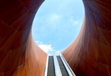 Monte Sant’Angelo: Ο πιο εντυπωσιακός σταθμός του μετρό στην Ευρώπη βρίσκεται στη Νάπολη Monte Sant’Angelo: Ο νέος σταθμός-έργο τέχνης στη Νάπολη