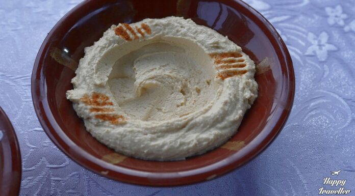 Δε γίνεται να πας στον Λίβανο και να μην δοκιμάσεις χούμους