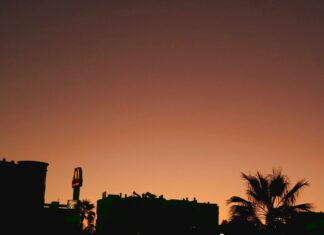 ΜΑΡΑΚΕΣ: Πότε να πας – Η ιδανική εποχή για ταξίδι στο Μαρόκο