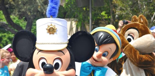 Disneyland στο Παρίσι: Όλα όσα χρειάζεται να ξέρεις πριν το ταξίδι