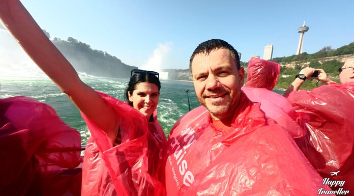 Voyage to the Falls Boat Tour: Μια επική βαρκάδα που θα θυμάσαι σε όλη σου τη ζωή