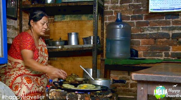 ΙΝΔΙΑ: Δοκιμάζουμε όλα τα περίεργα πράγματα σε αγορά στο Δελχί