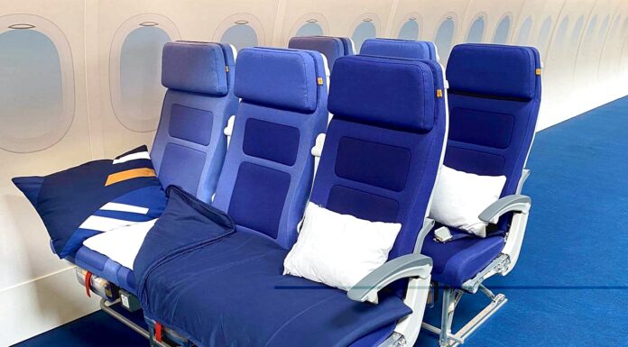 Η αεροπορική που προσφέρει «Sleeper Row» στην οικονομική θέση: Μπορείς να ξαπλώσεις χωρίς business
