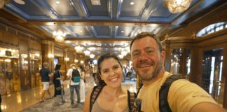 Ο Ευτύχης και η Ηλέκτρα στο Φροντενακ, το πιο φημισμένο ξενοδοχείο της πόλης