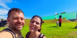 Το κριάρι με τα χρυσά κέρατα στην Ακρόπολη του Κεμπέκ: Η αλλαγή φρουράς που πρέπει να δεις