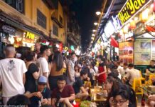 ΒΙΕΤΝΑΜ: Βραδινή βόλτα στο κατάμεστο ΑΝΟΙ