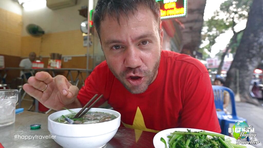 PHO TAI: Ο Ευτύχης δοκιμάζει το πιο παραδοσιακό πιάτο του Βιετνάμ