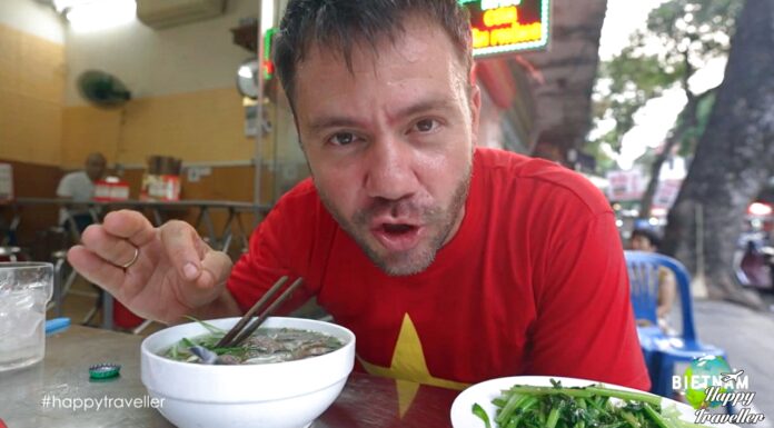 PHO TAI: Ο Ευτύχης δοκιμάζει το πιο παραδοσιακό πιάτο του Βιετνάμ
