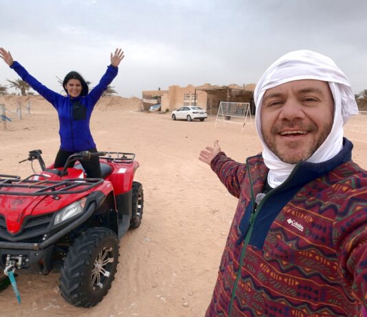 Ο Ευτύχης και η Ηλέκτρα έκαναν γουρούνα στην έρημο Σαχάρα