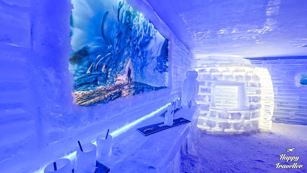 Το ice bar του μουσείου του πάγου της Παταγονίας. 
