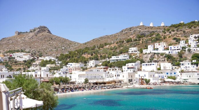 Οι 10 καλύτερες παραλίες στη Λέρο Παραλία Παντέλι, Λέρος