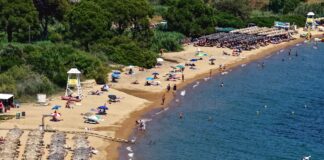 Οι 15 καλύτερες παραλίες στη Σκιάθο Οι παραλίες της Σκιάθου είναι η μια καλύτερη από την άλλη