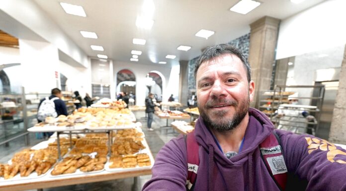 Ο Ευτύχης στον διάσημο φούρνο Ideal στην Πόλη του Μεξικού