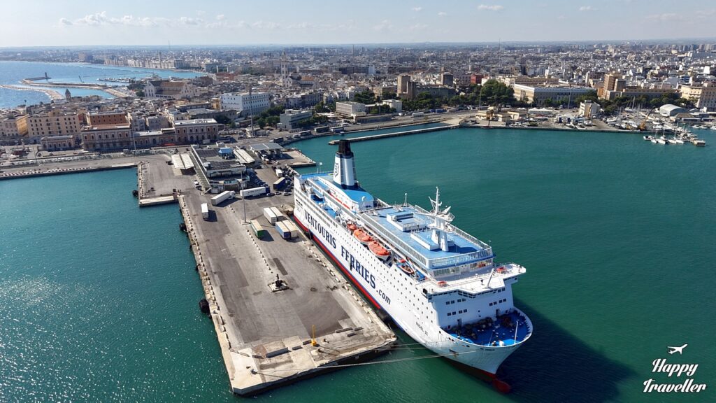 Το πλοίο που ταξιδέψαμε στο Μπάρι, της εταιρείας ΒΙΕΝΤΟΥΡΗΣ