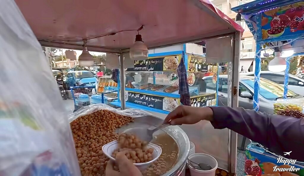 Solo βόλτα στη Χεράτ και αυθεντικό street food