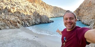 ΣΕΙΤΑΝ ΛΙΜΑΝΙ: Η εντυπωσιακή παραλία των Χανίων που μοιάζει με φιόρδ